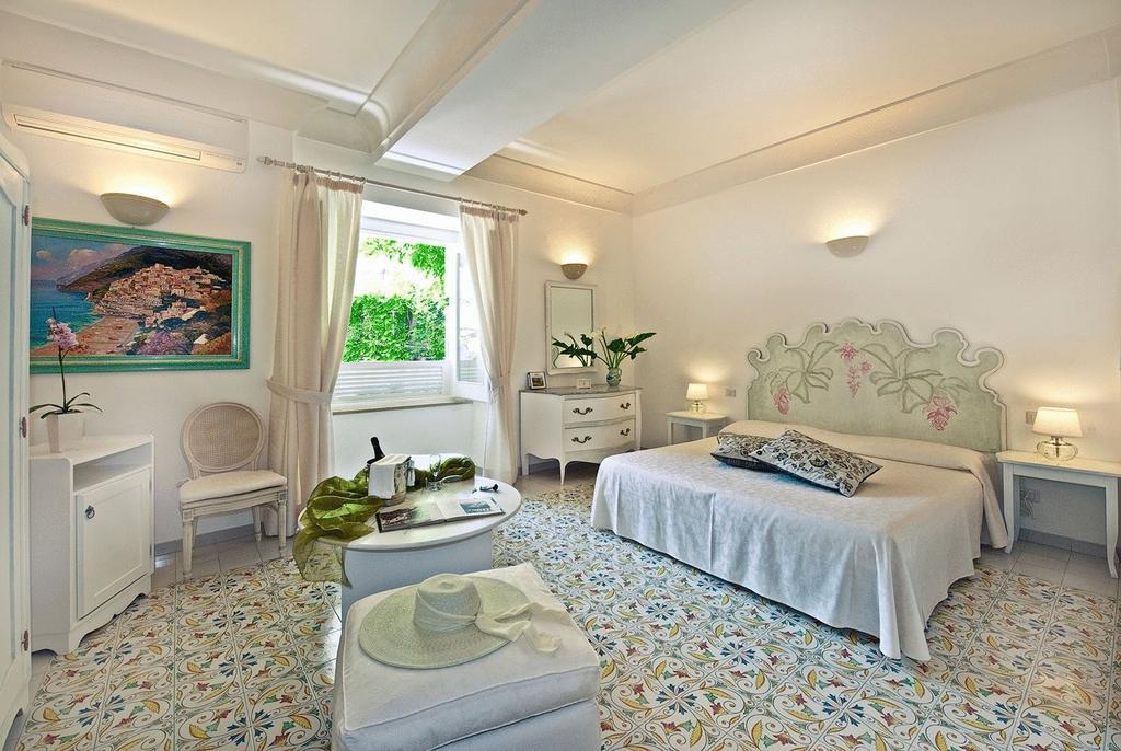 Villa La Tartana Positano Ruang foto